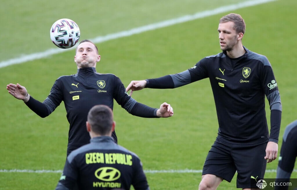 表现与持续 表现与持续